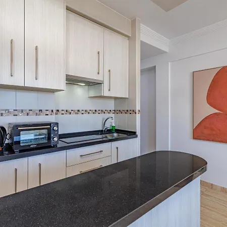 Beachfront Floor Sea View *
